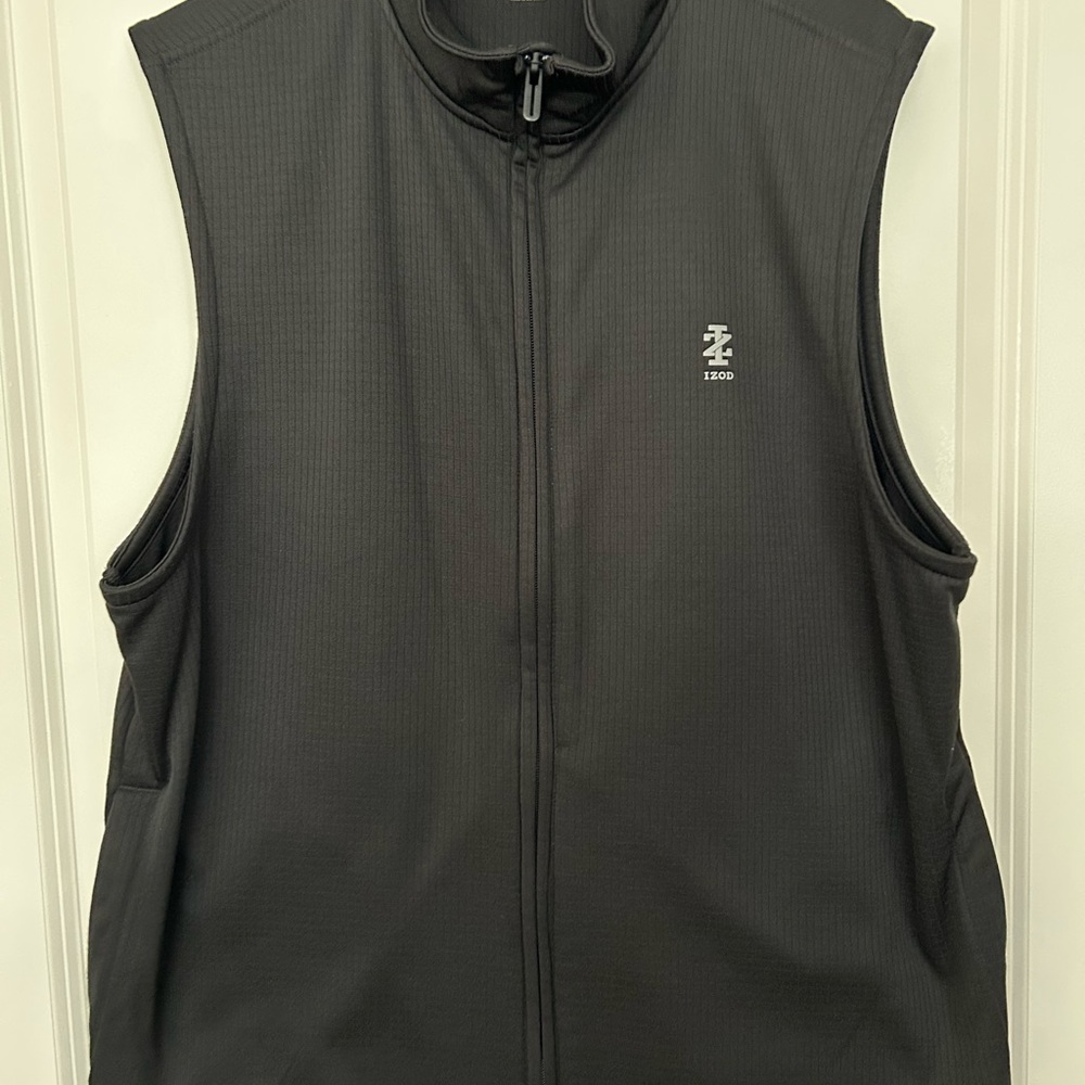 IZOD Men's Black Golf Vest